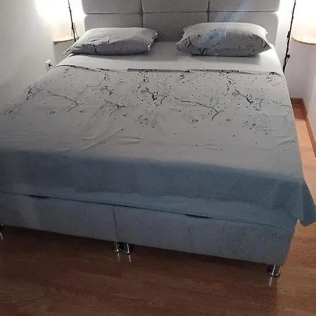 Luka Apartamento