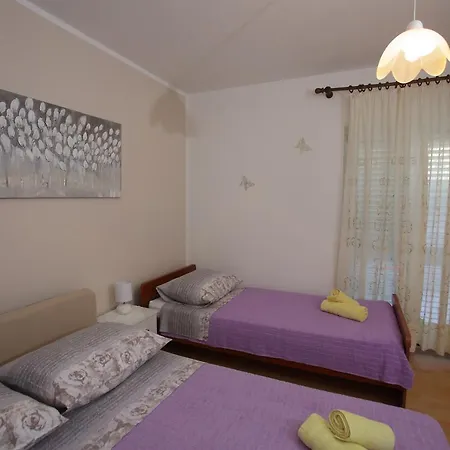Luka Apartment Split