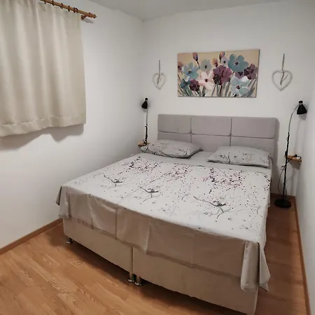 Luka Apartamento