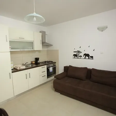 Luka Apartment Split